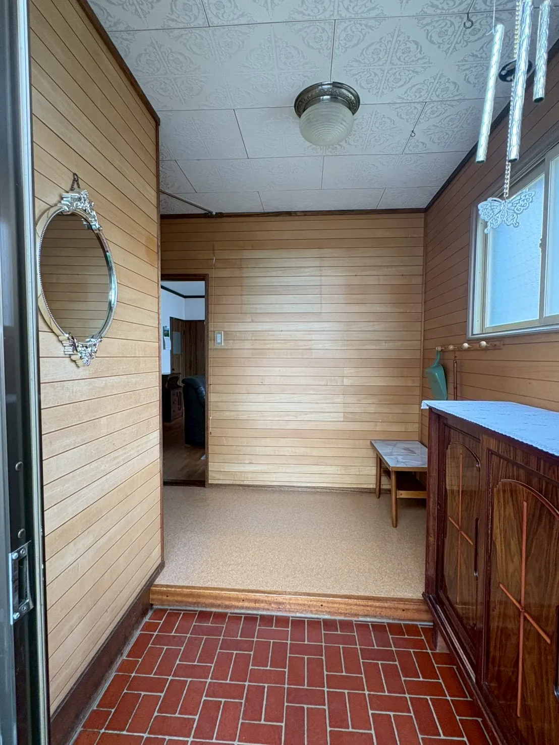 倶知安町南4条東3丁目 戸建て 玄関